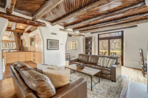 Adobe del Sol - House & Cottage by The Broadmoor
